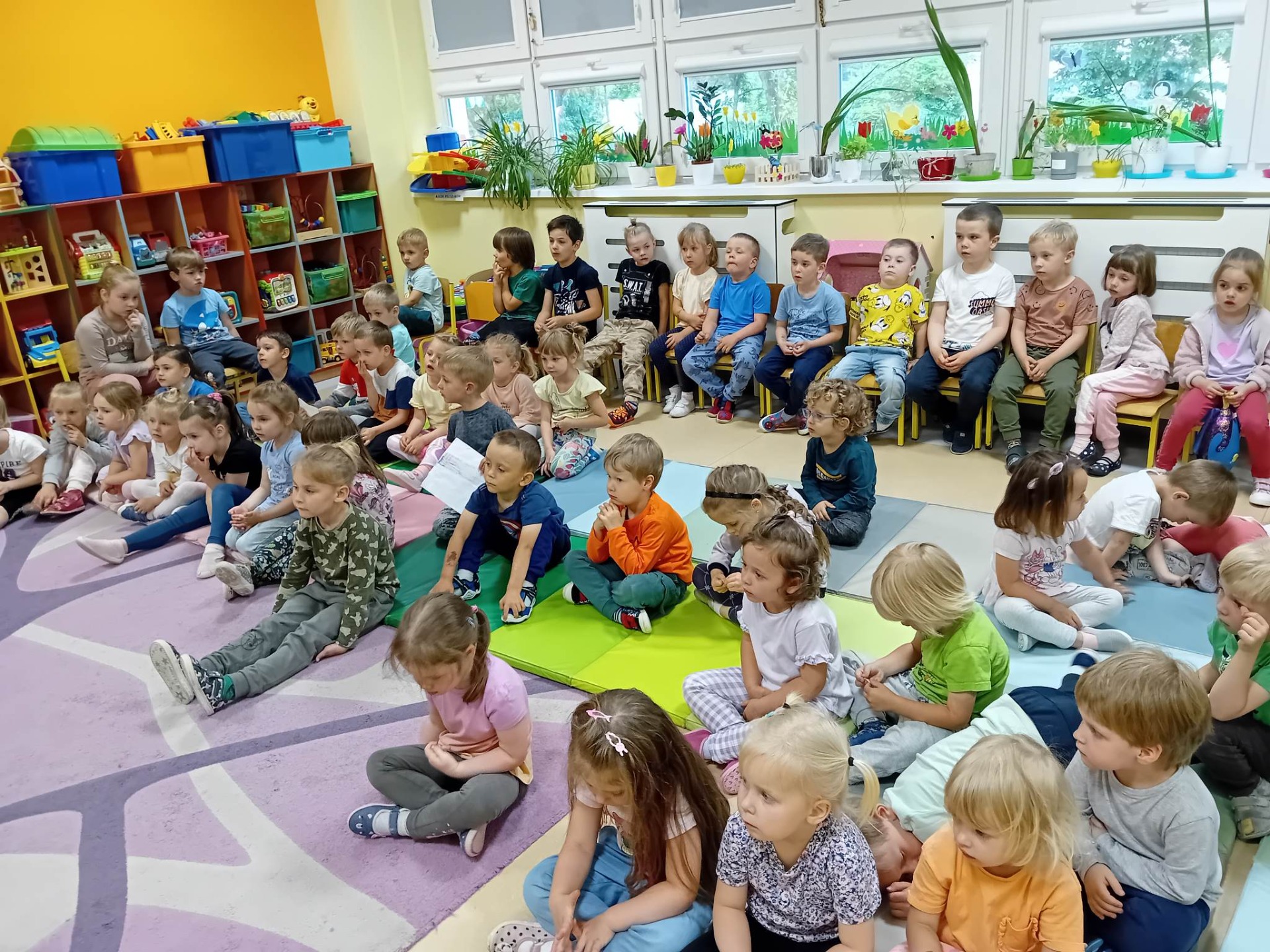 Kampania społeczna: " Cała Polska czyta dzieciom"- spotkanie z bibliotekarzem - Obrazek 6
