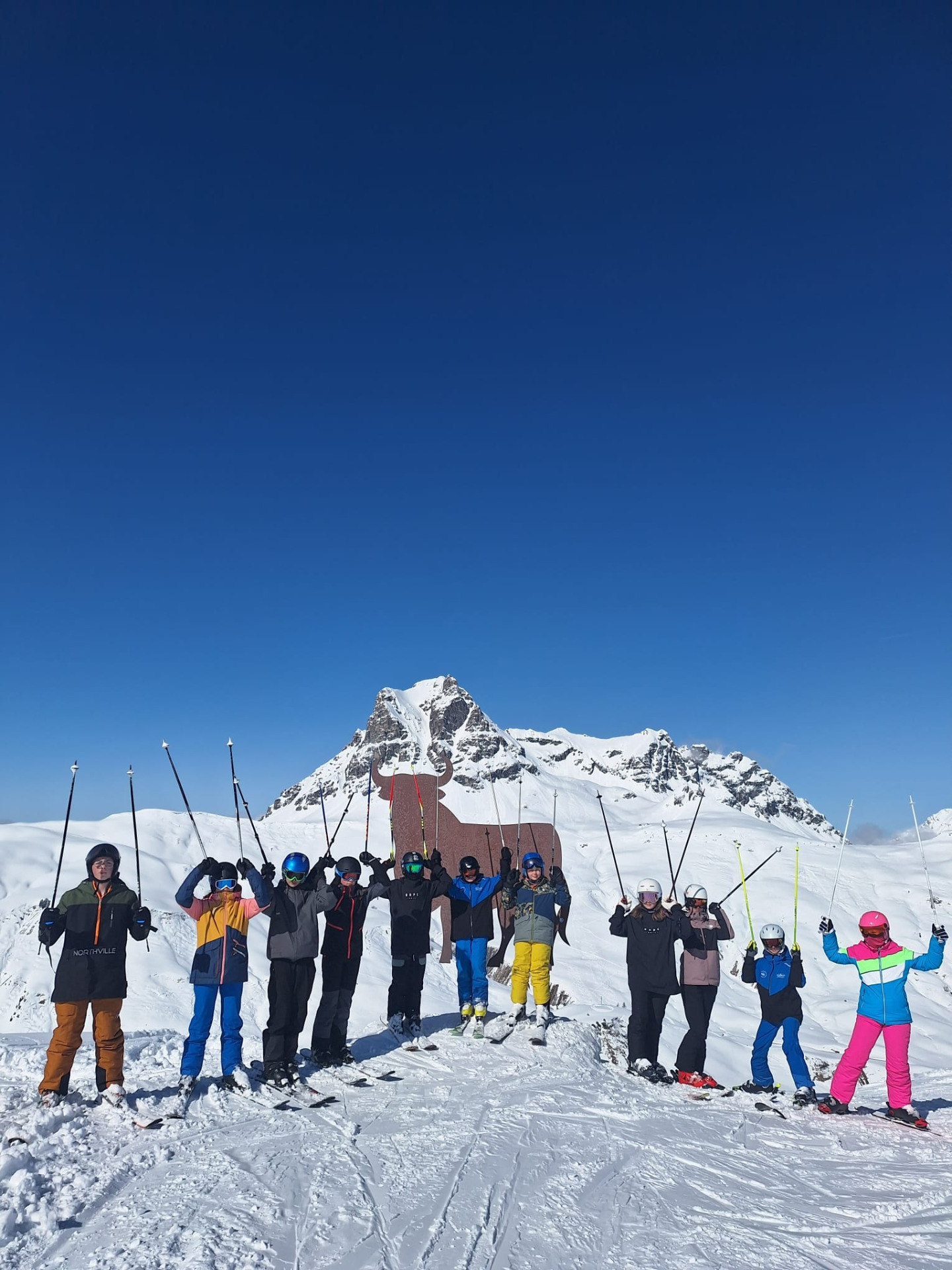 Skitag aller Klassen in Warth - Bild 6