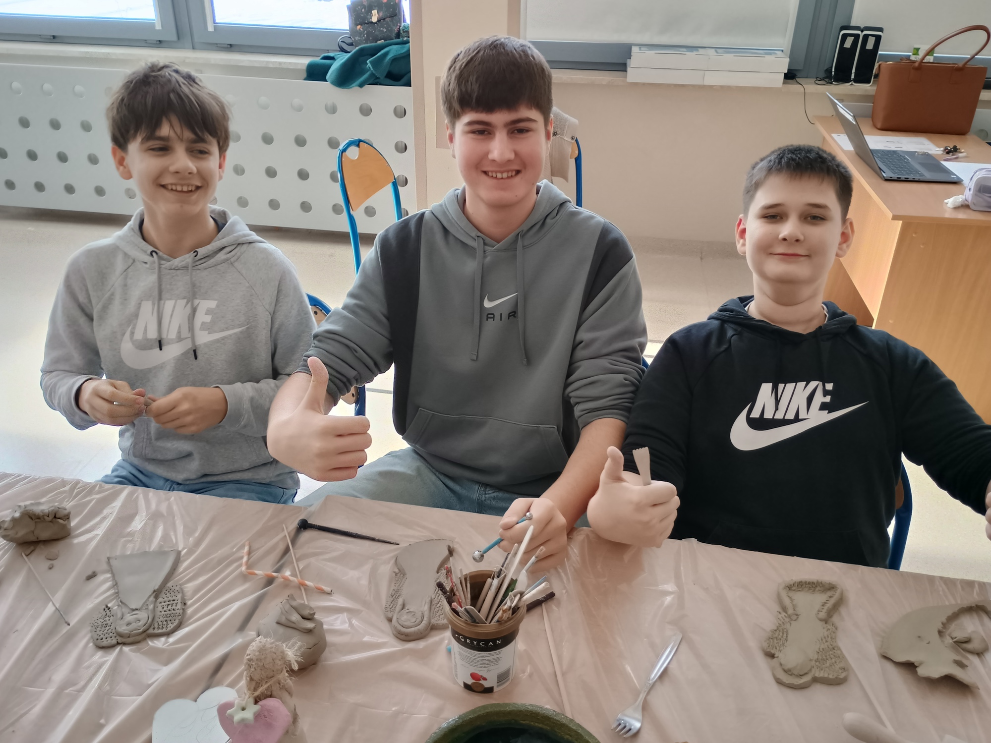 Niebiańskie warsztaty w klasie 7b! - Obrazek 4