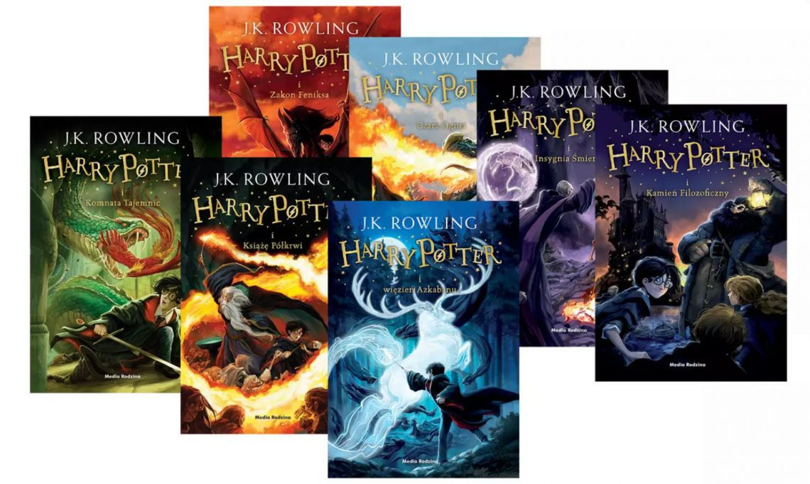 Seria okładek 7 książek o Harrym Potterze.