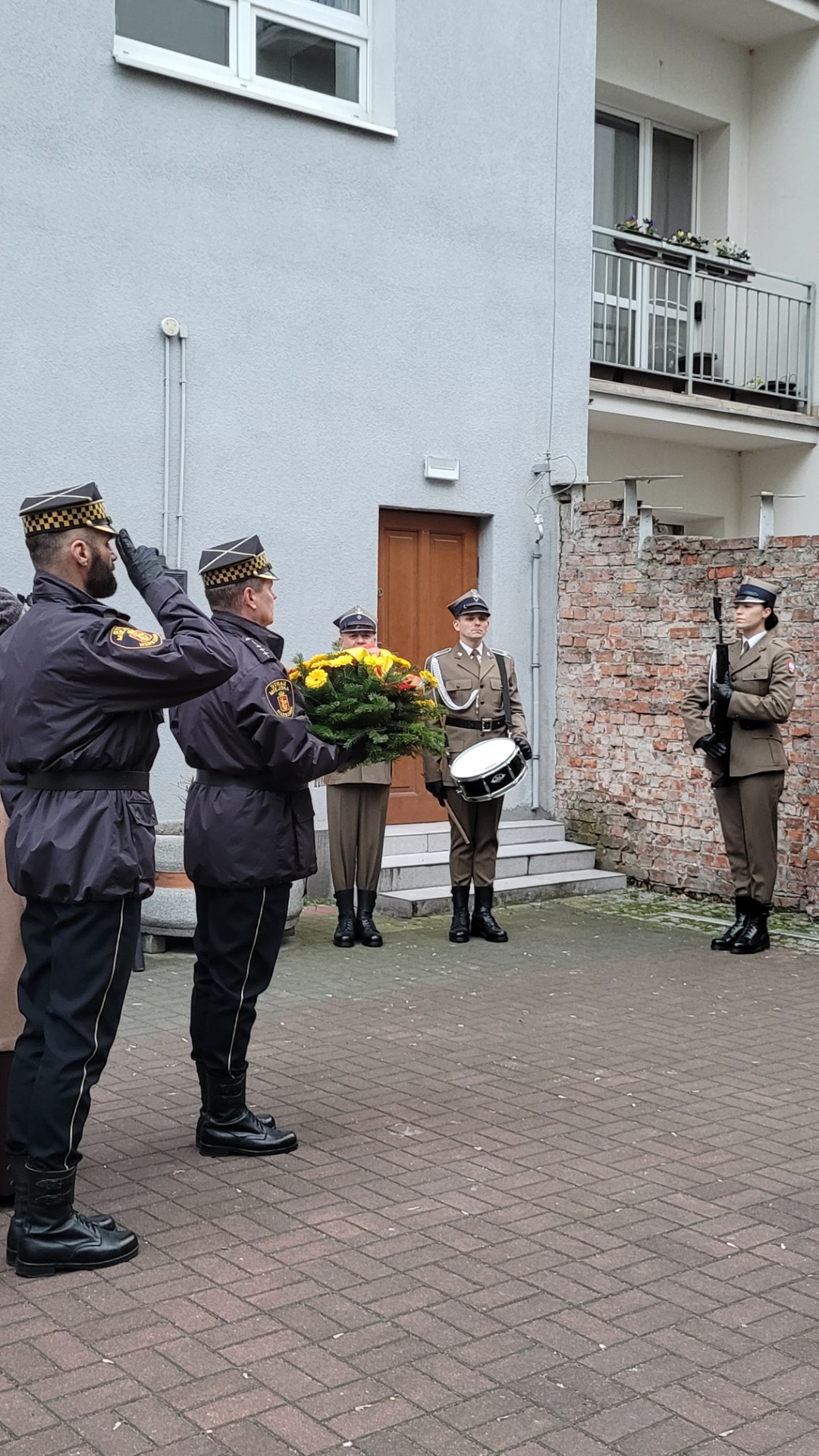 Oficjalne obchody 80-tej rocznicy wybuchu Powstania w Getcie Warszawskim  - Obrazek 5