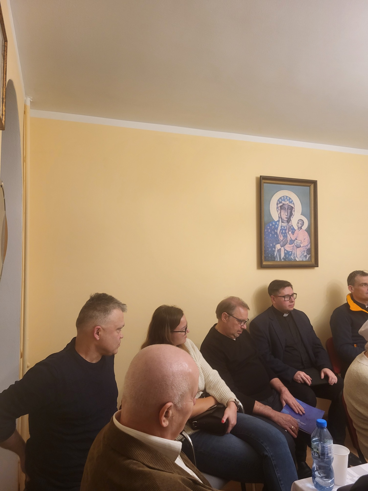 Pierwsze spotkanie nowo powołanej parafialnej rady duszpasterskiej - Obrazek 1