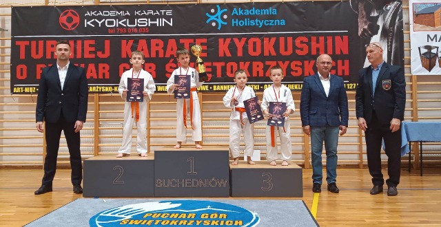Sukces naszego ucznia Igora Boduszka w turnieju karate - Obrazek 1
